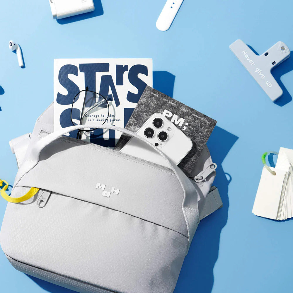 The MaH Airy Sling Bag Is Your Best Choice for Lightweight Hands-Free Living