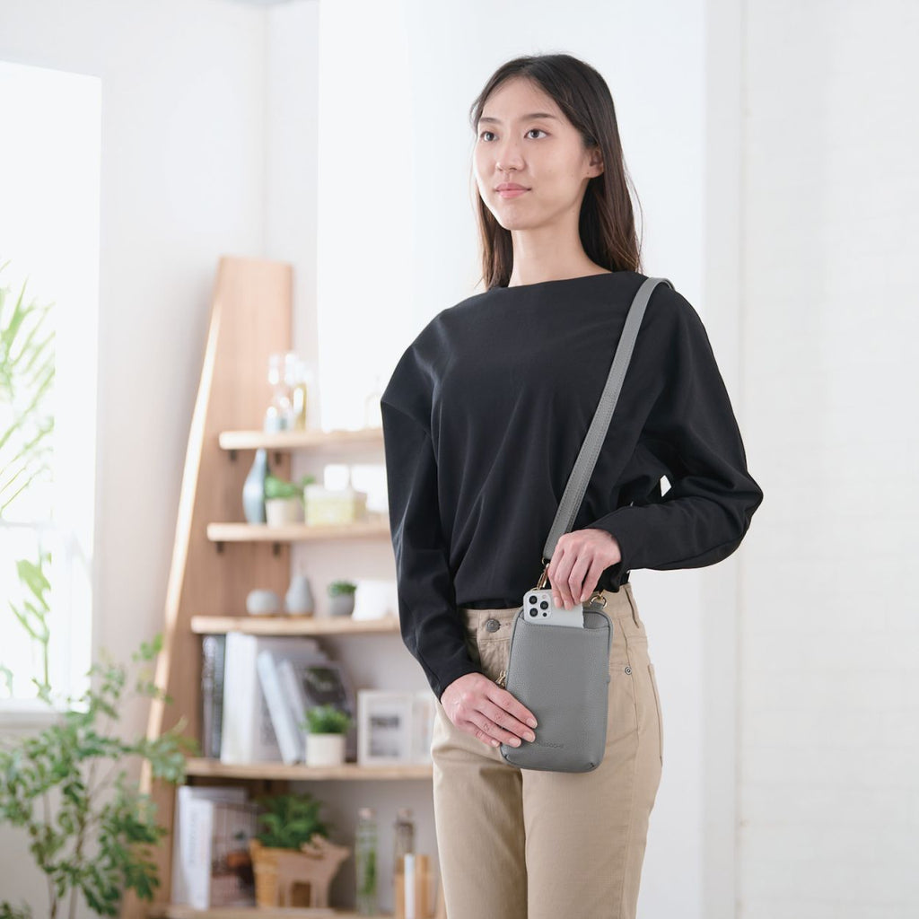 The Elecom Mapoche Pouch Collection Defines the Perfect Everyday Phone Pouch