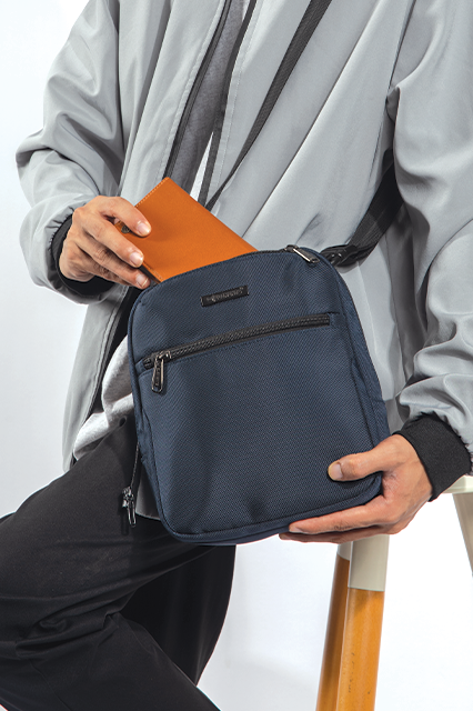 U Elements Defender Edge Anti-Theft Shoulder Bag - Custom Image