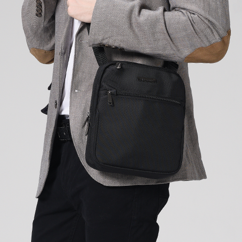 U Elements Defender Edge Anti-Theft Shoulder Bag - Custom Image